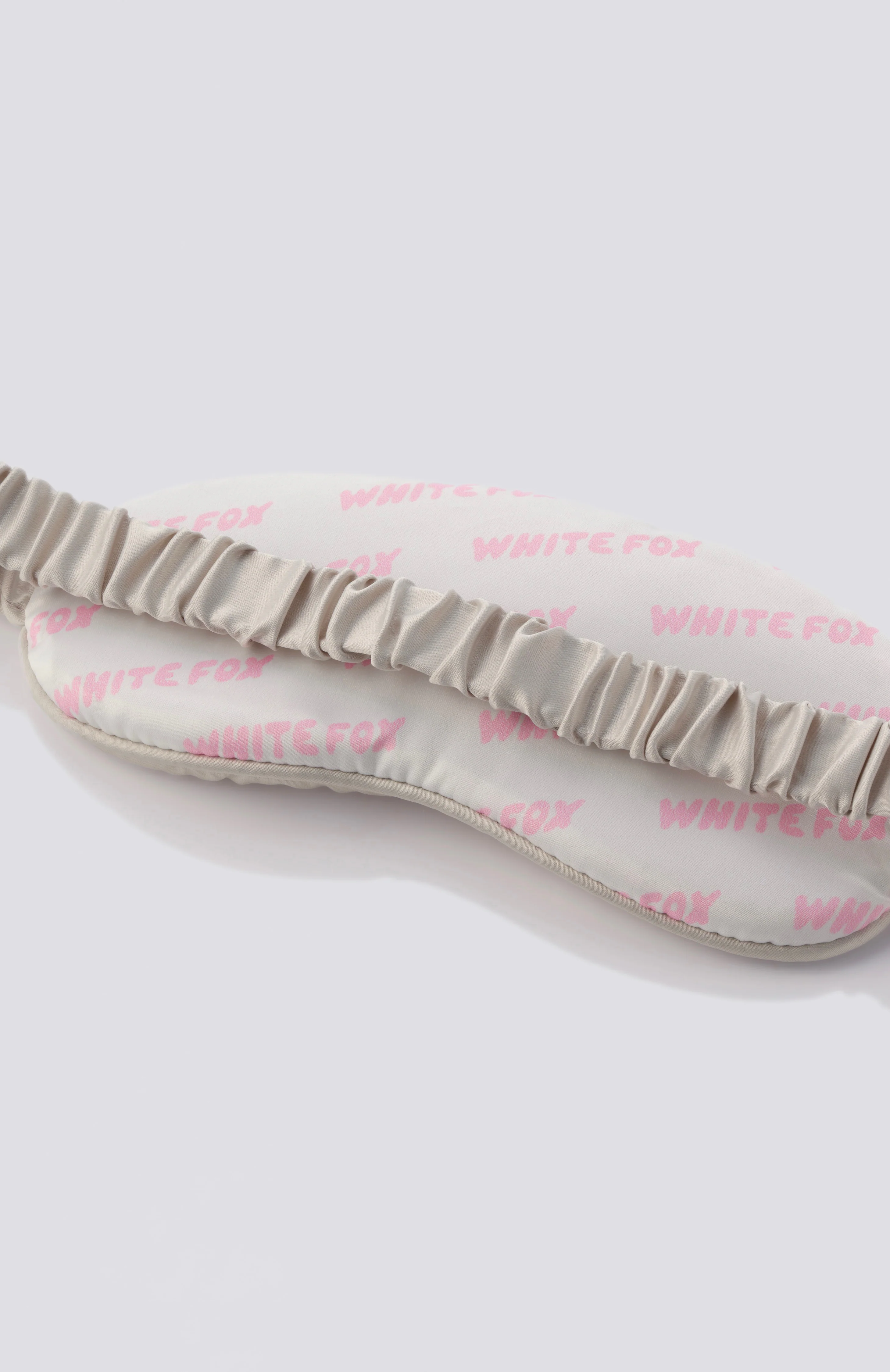 Beauty Sleep Luxe Eye Mask - Image 3