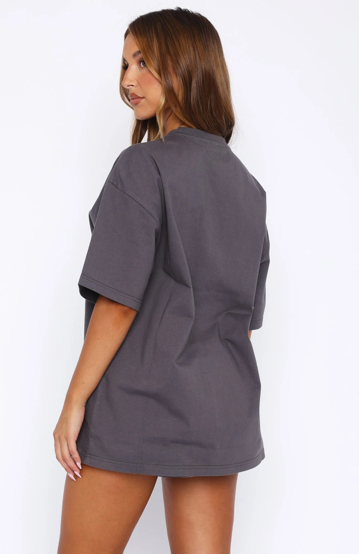 Core Classic Oversized Tee Volcanic - Image 5