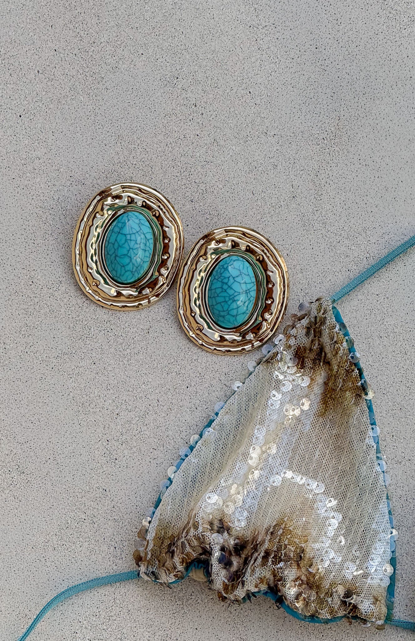 Ender Earrings Gold - Image 4