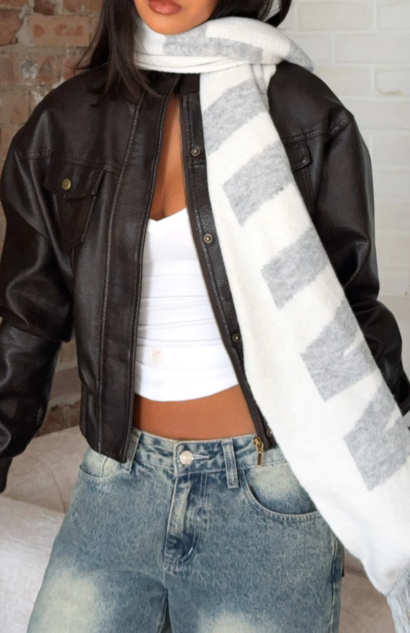 Falsetto Scarf Grey - Image 5
