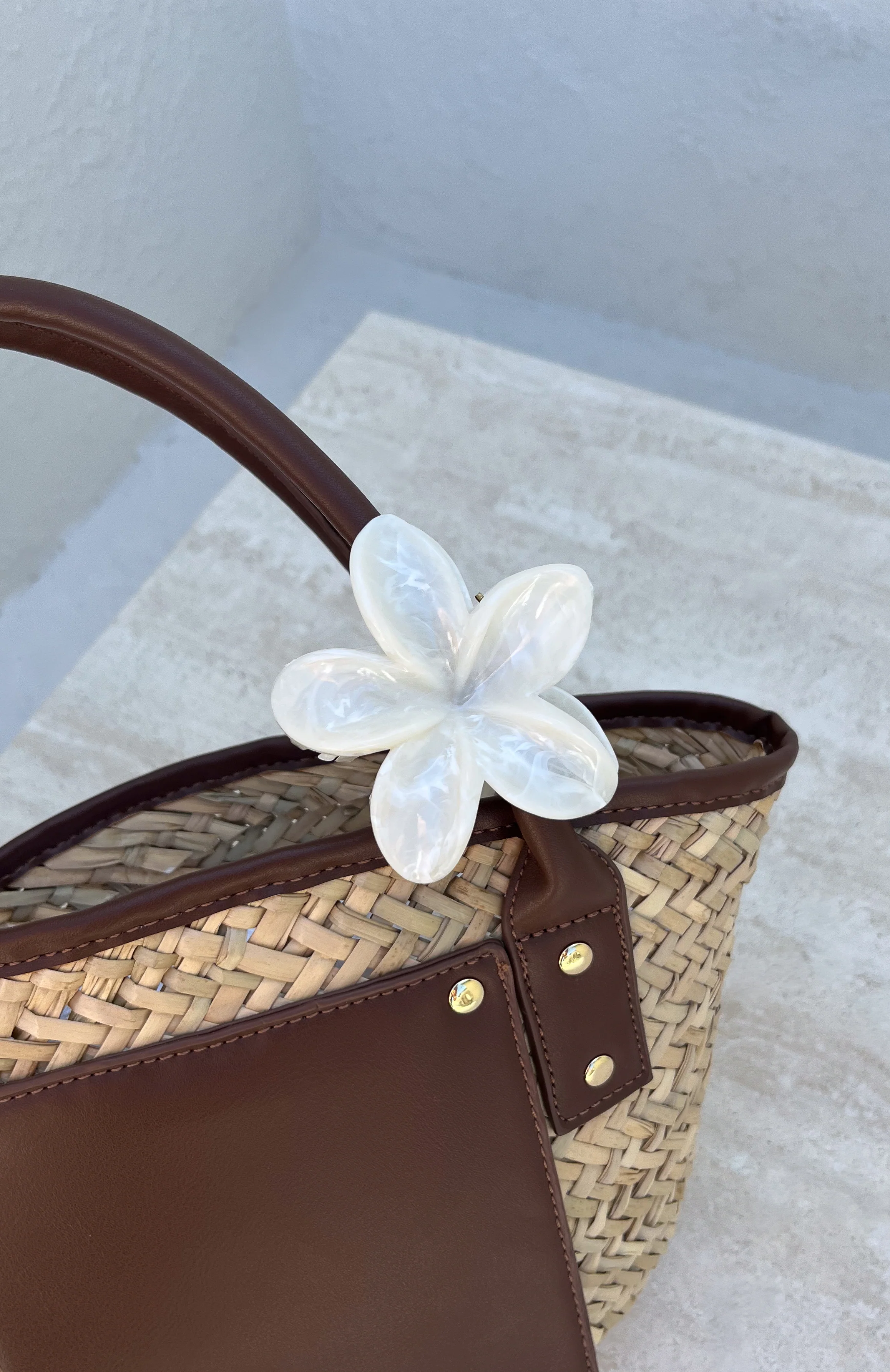 Floral Charm Hair Clip White Marble - Image 5
