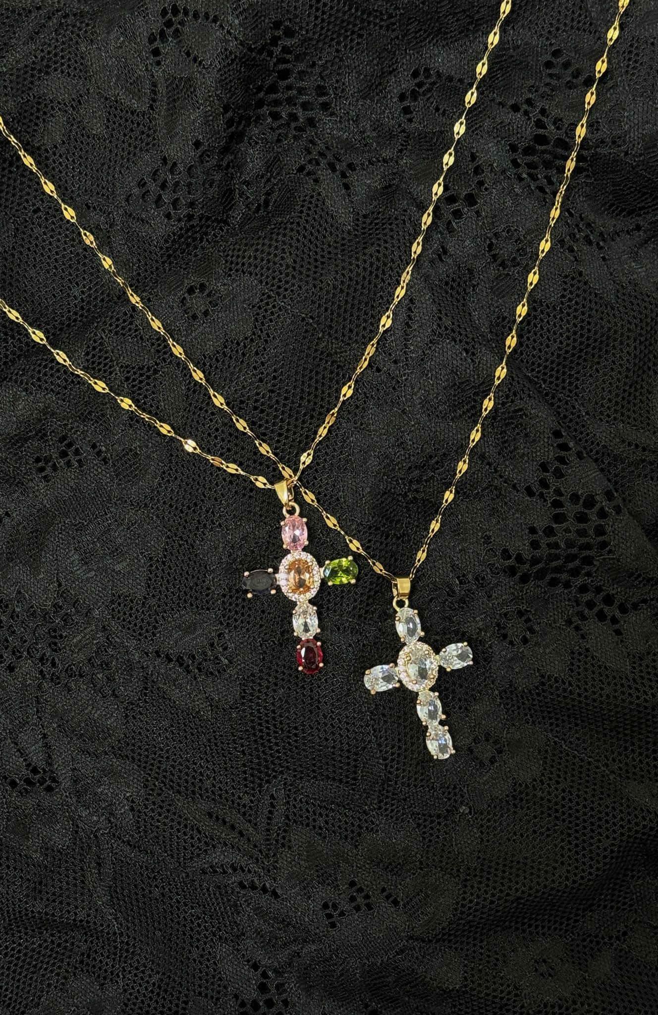 Gable Necklace Set Gold - Image 4