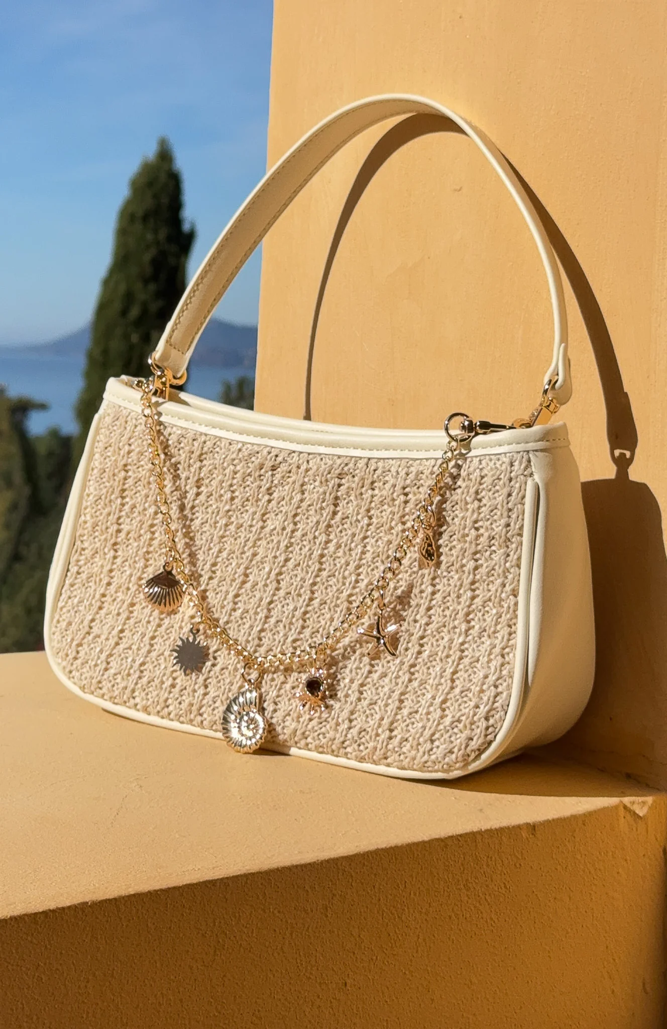 Grady Shoulder Bag Cream - Image 2