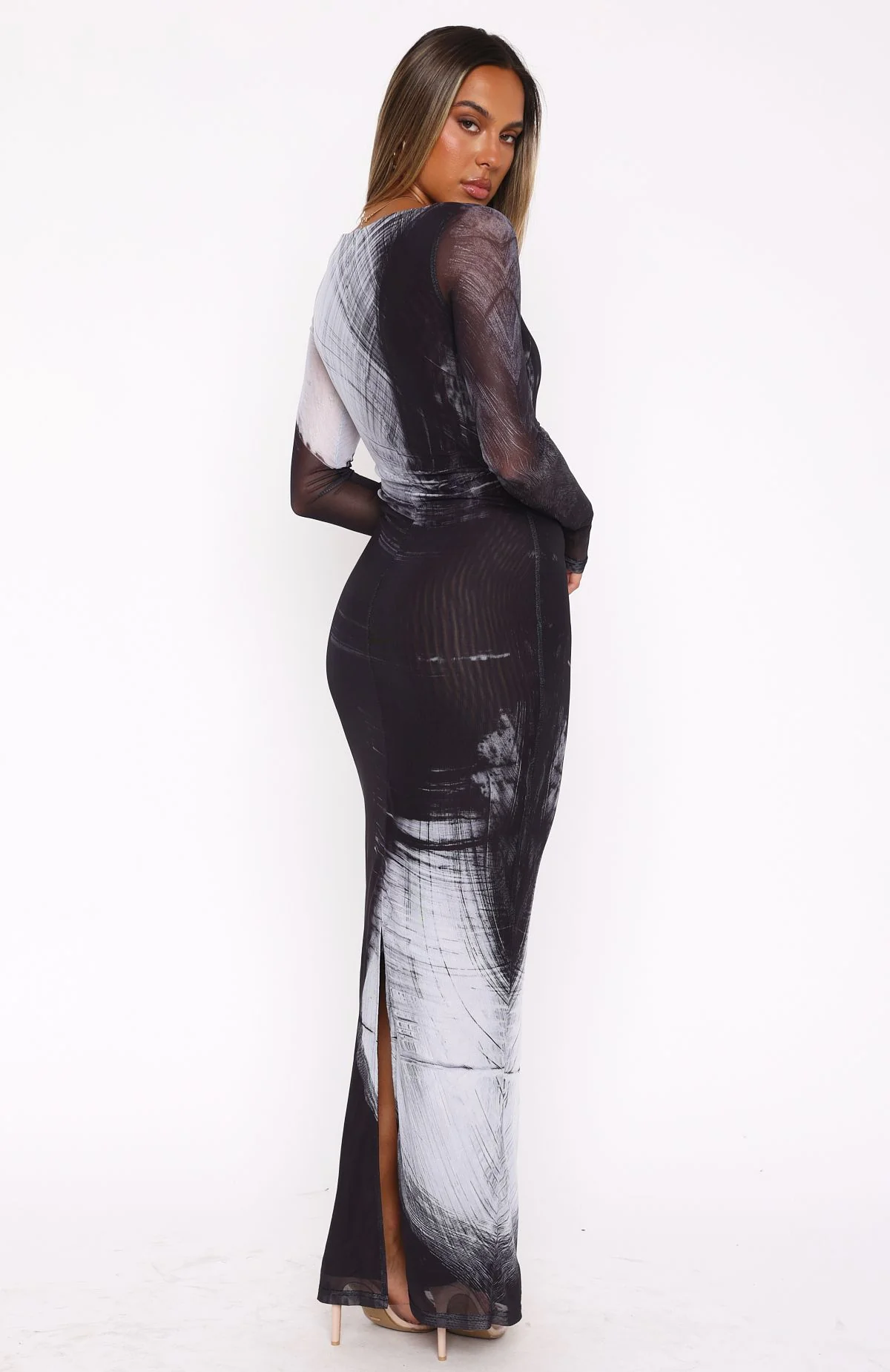 Like A Melody Long Sleeve Maxi Dress Monochrome Orb - Image 4
