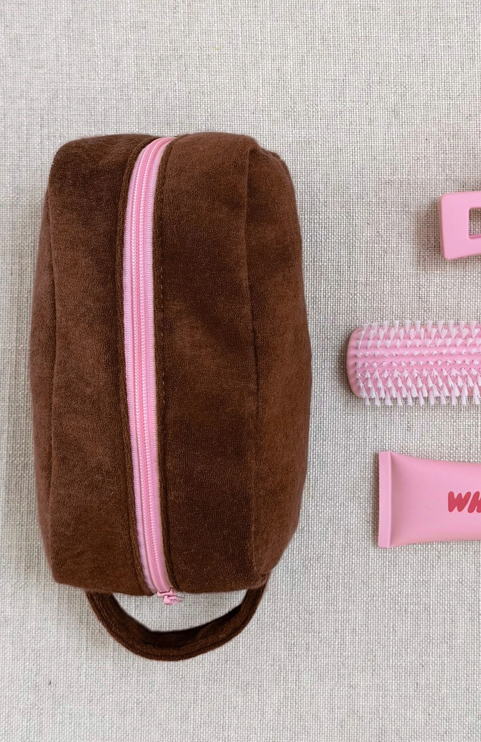 Lillian Cosmetic Bag Chocolate - Image 2