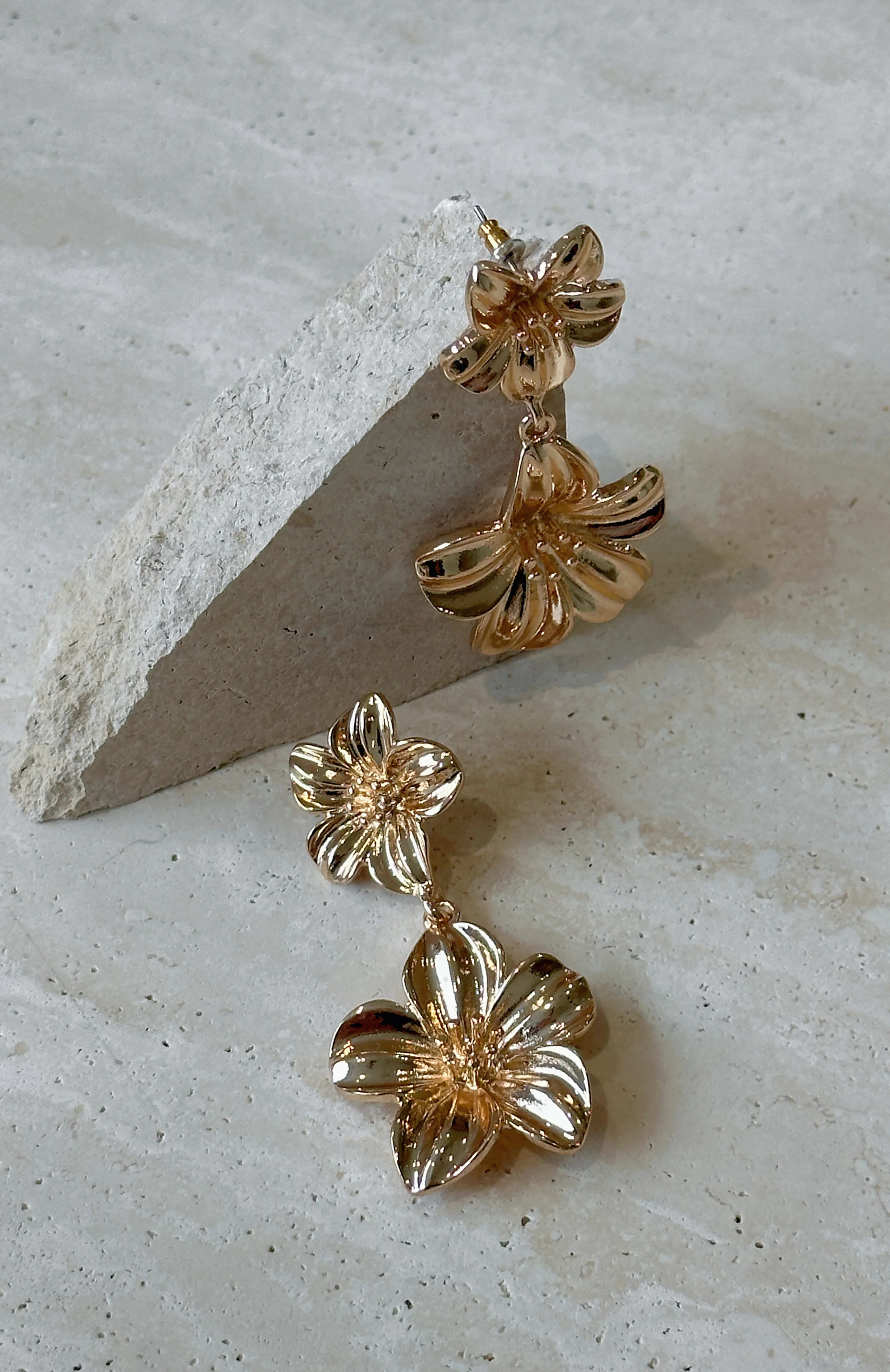 Moana Statement Earrings Gold - Image 2