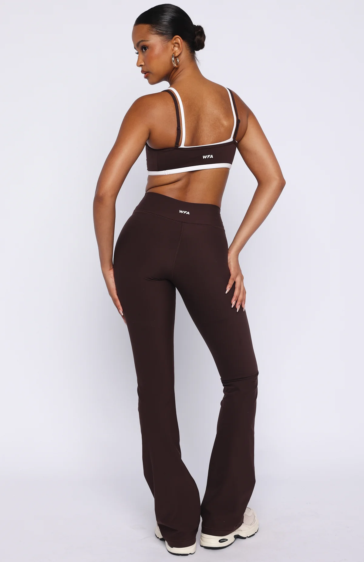Movement Flare Leggings Dark Chocolate - Image 4