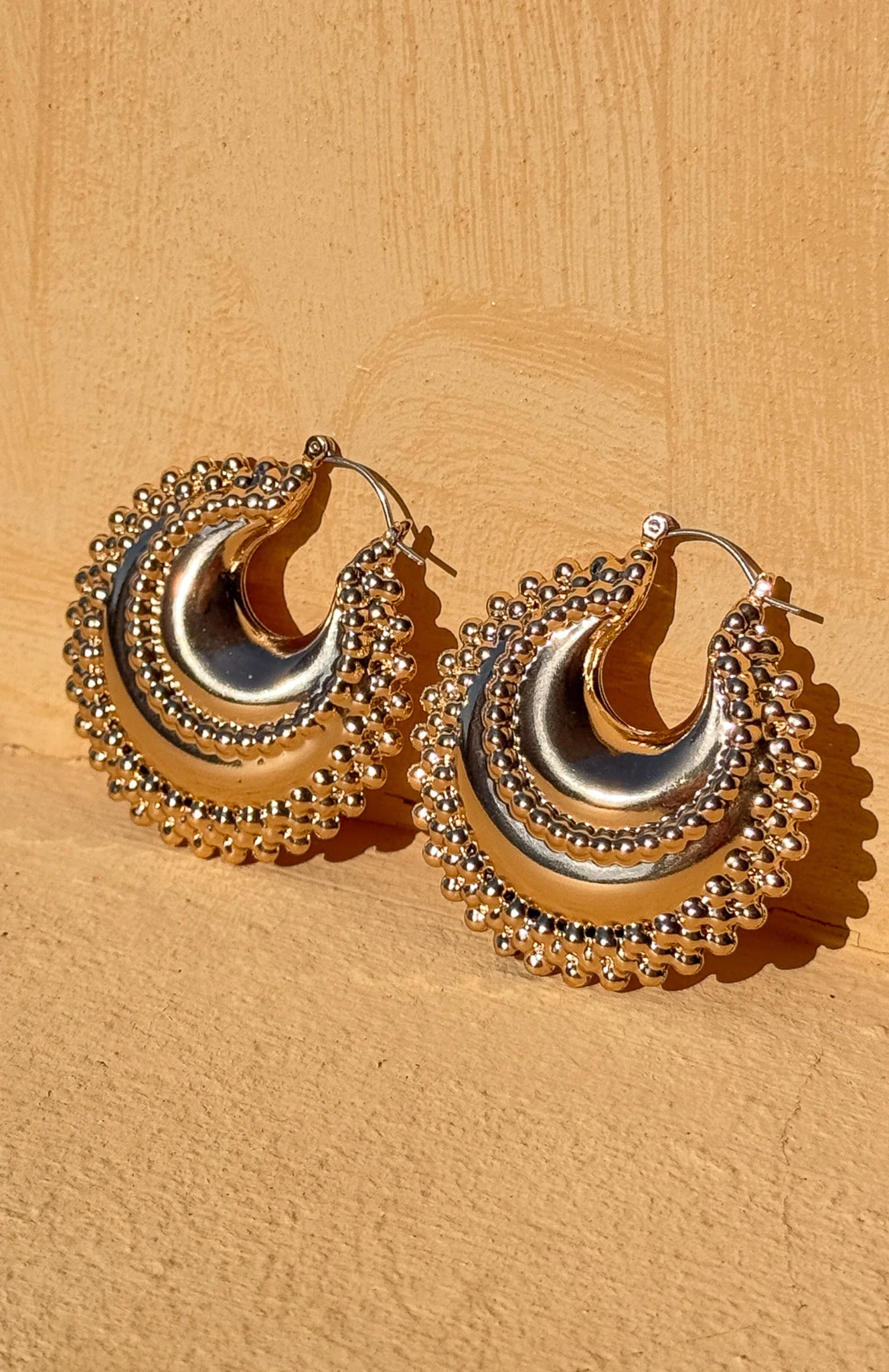 Nika Earrings Gold - Image 3