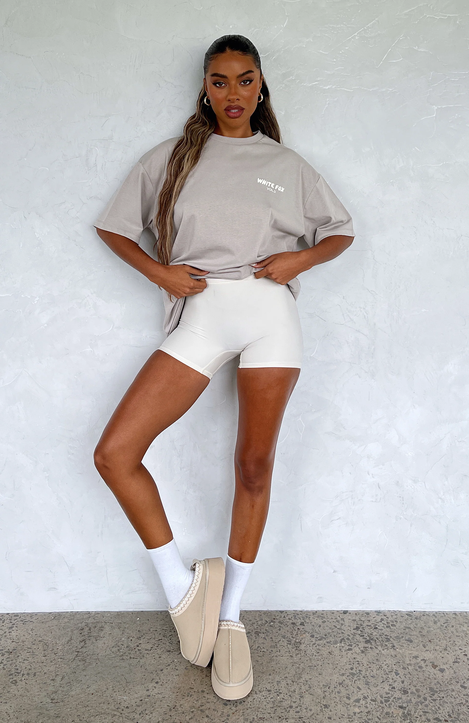 Offstage Back Graphic Oversized Tee Grey - Image 5