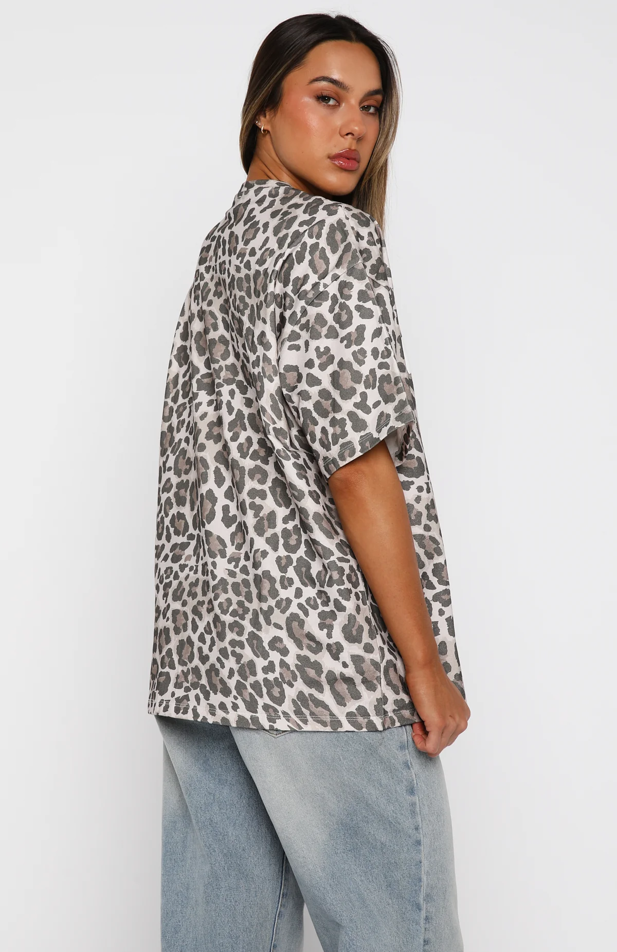 Offstage Printed Oversized Tee Leopard - Image 4