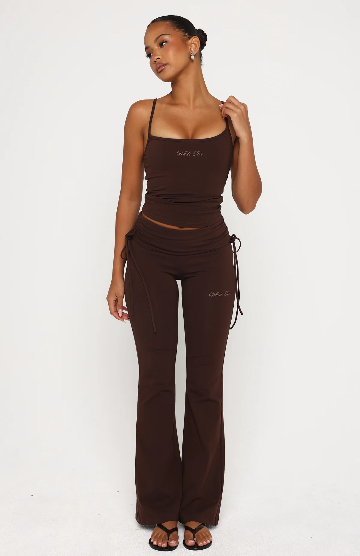 Pretty Vibes Singlet Chocolate - Image 5