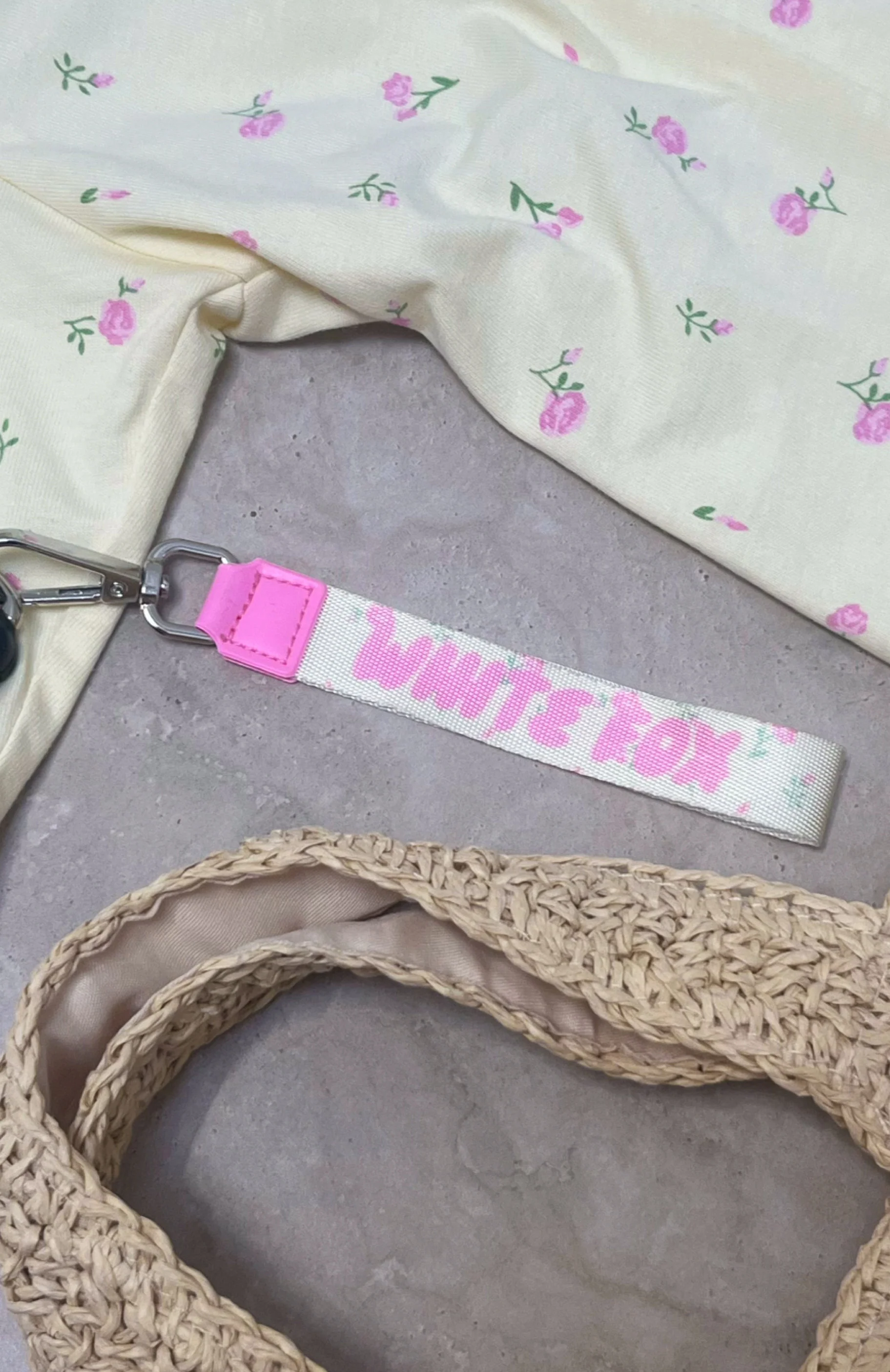 Standing Out Strap Keychain Lemon Ditsy - Image 3