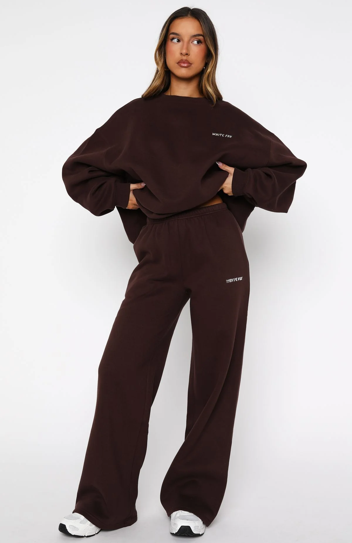 Test Drive Wide Leg Sweatpants Chocolate - Image 2