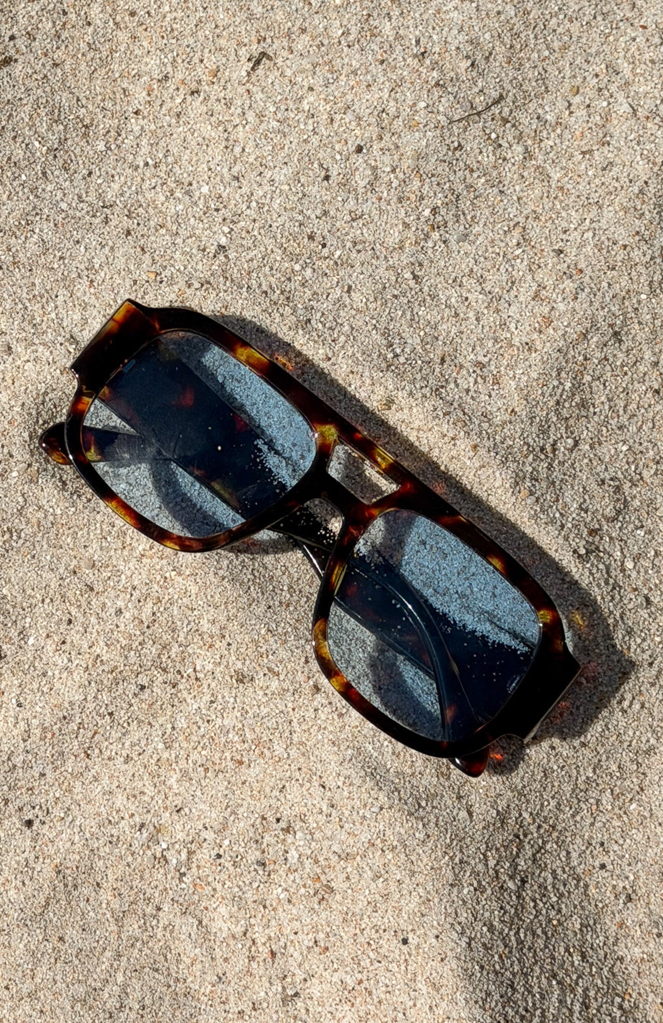 Tirza Sunglasses Tortoise/Blue - Image 2