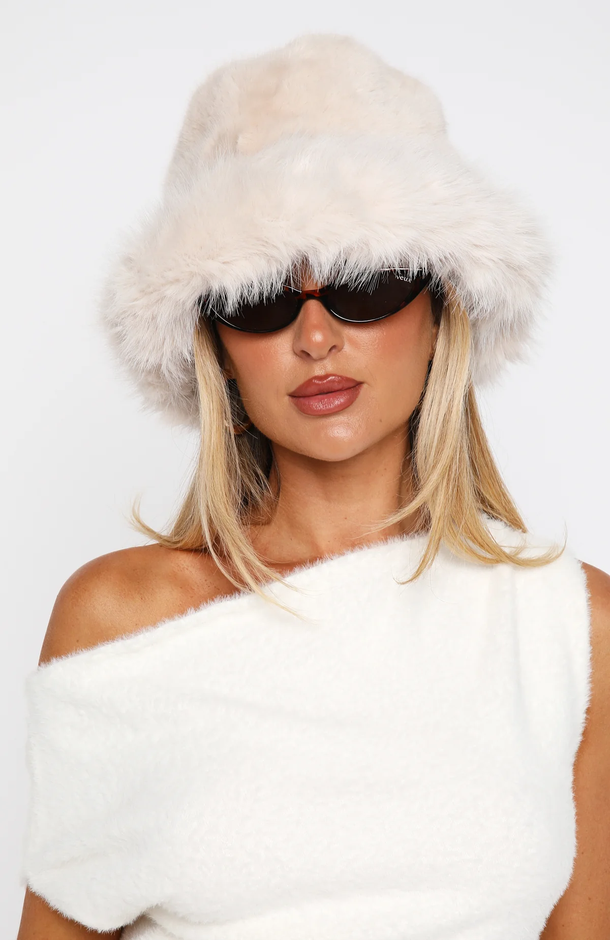 Trixie Faux Fur Hat Cream - Image 3