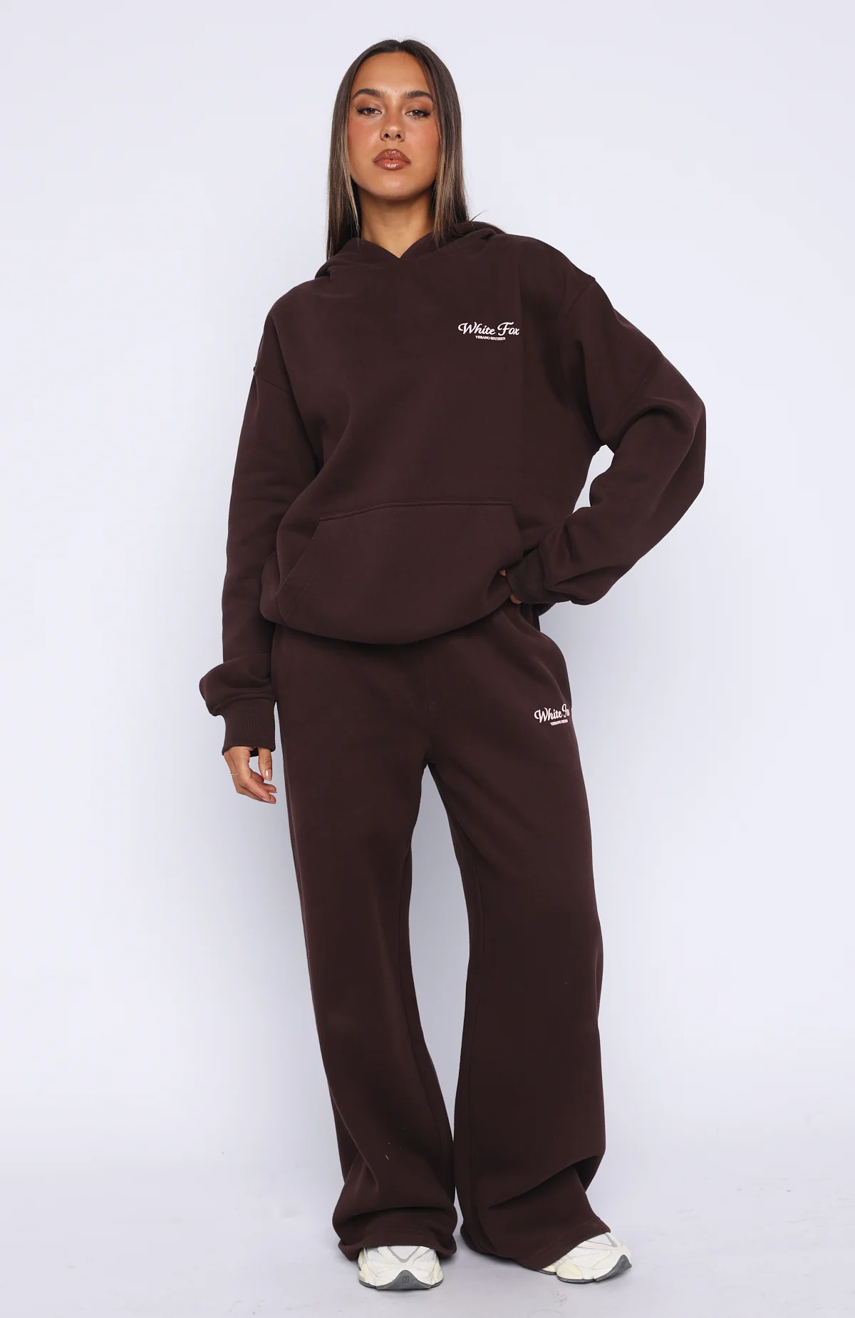 Verano Sixteen Lilia Wide Leg Sweatpants Chocolate - Image 2