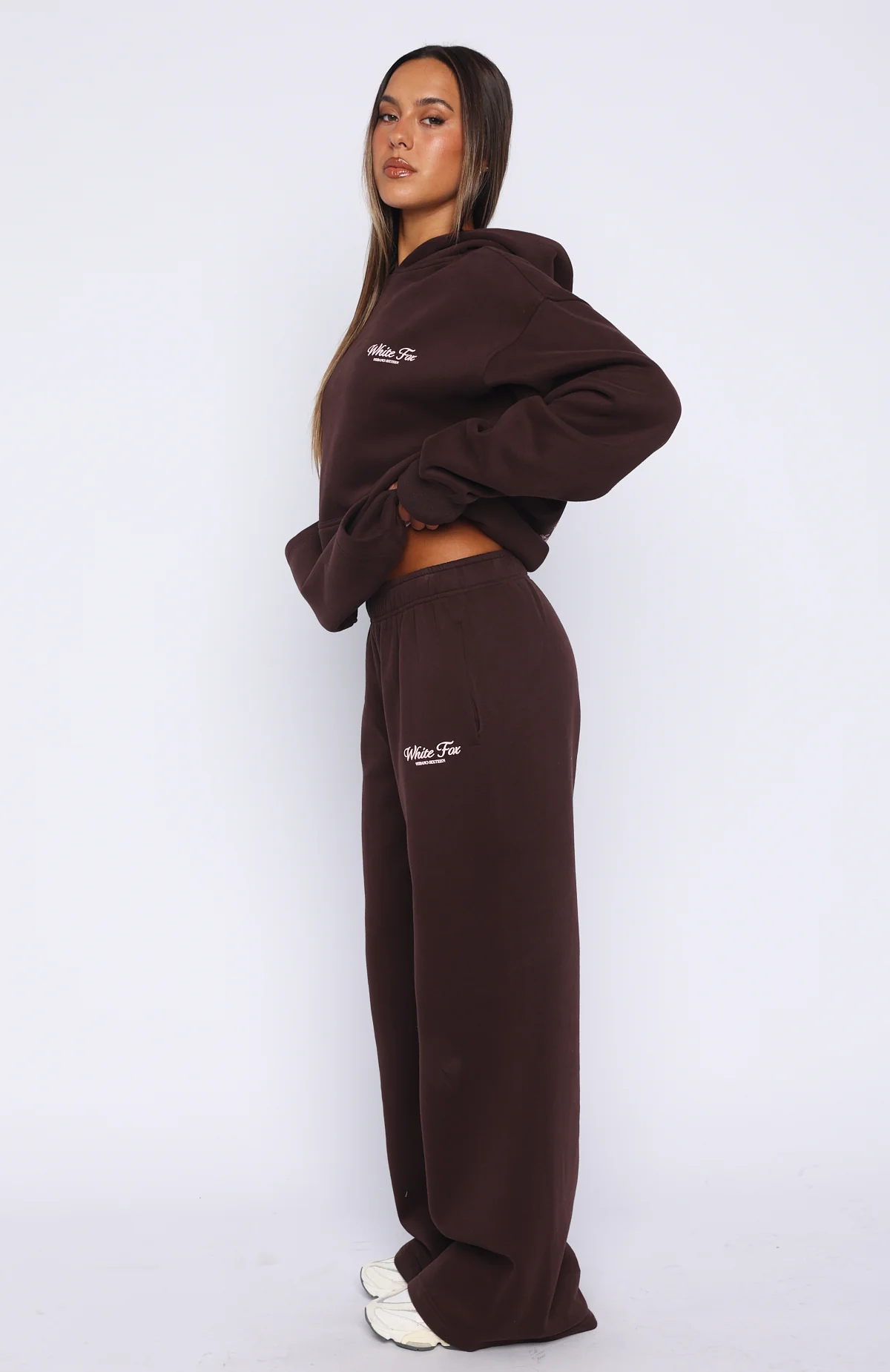 Verano Sixteen Lilia Wide Leg Sweatpants Chocolate - Image 3