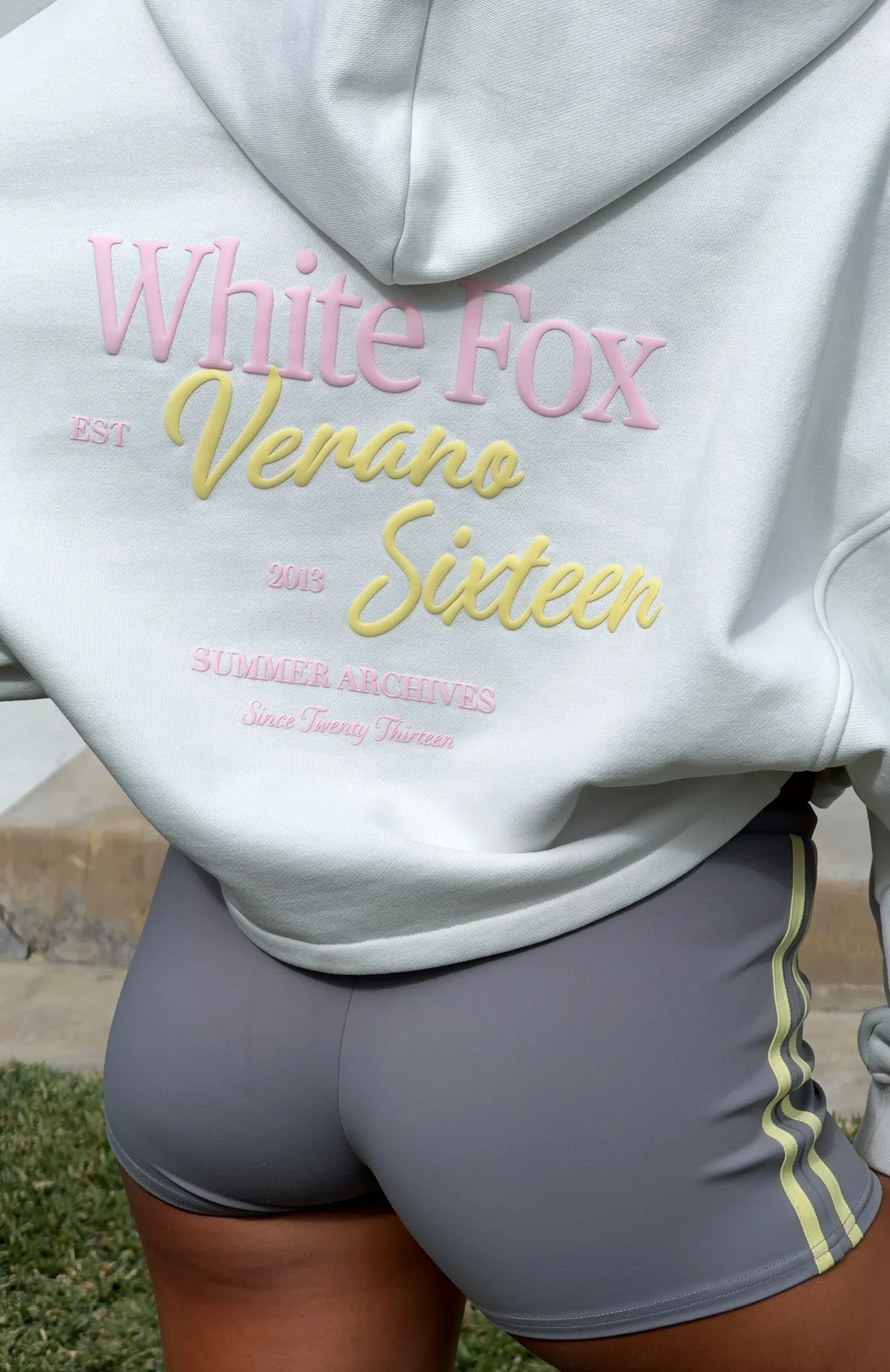 Verano Sixteen Viola Oversized Slouch Zip Front Hoodie White - Image 9