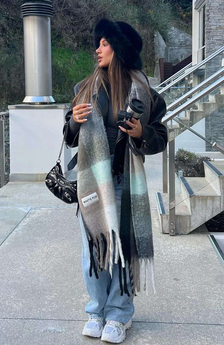 Winter Warmth Oversized Scarf Teal - Image 5