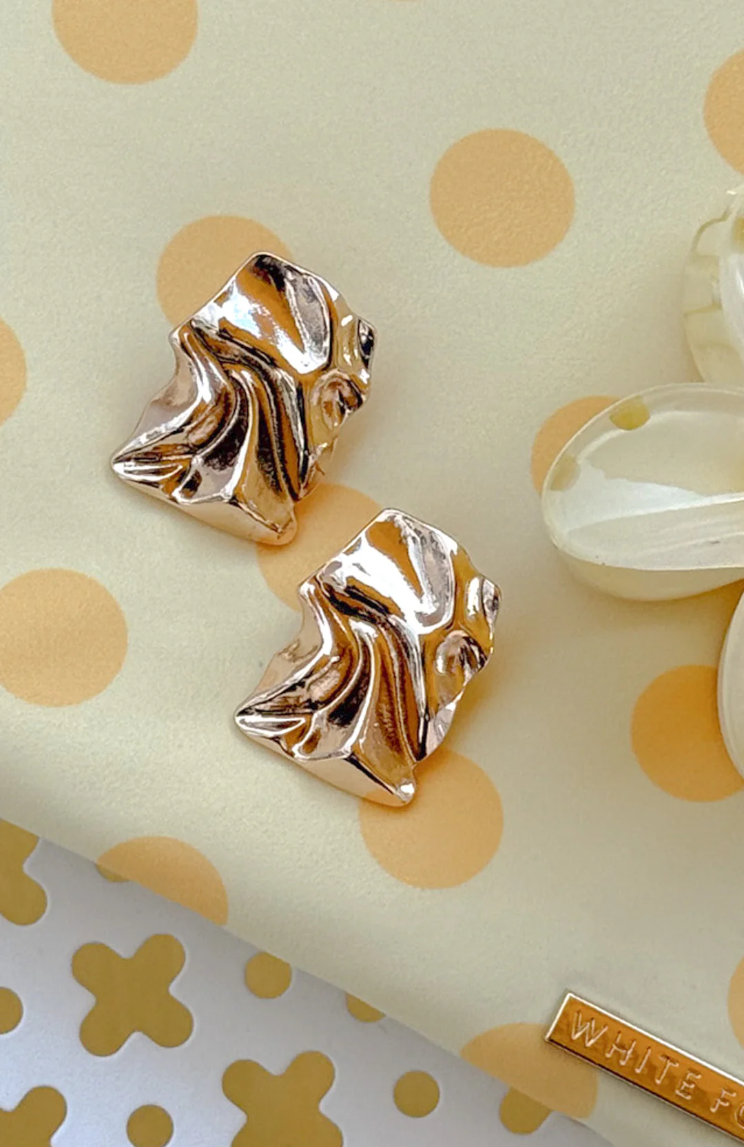 Wisteria Earrings Gold - Image 4