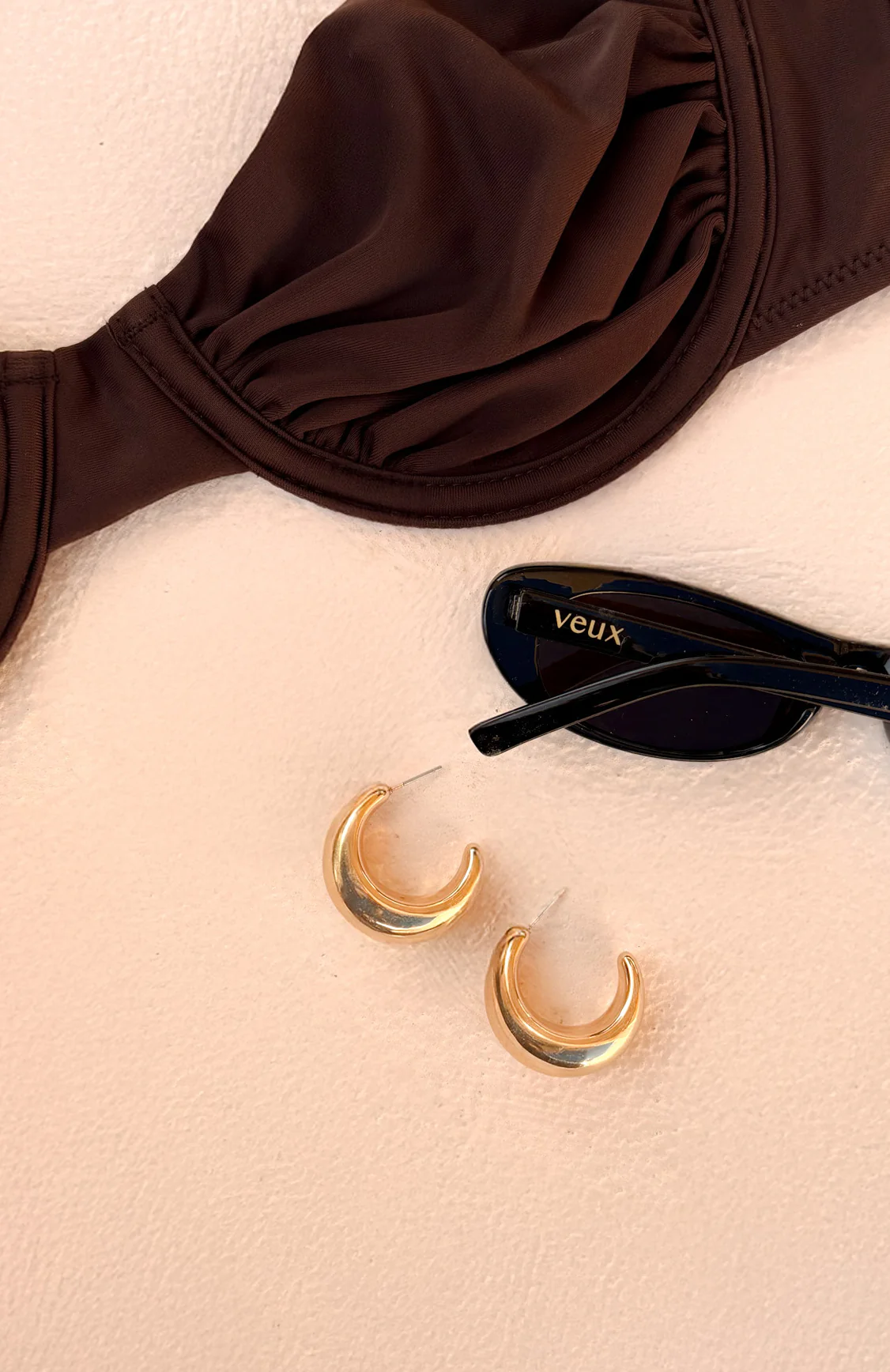 Xanthia Earrings Gold - Image 2